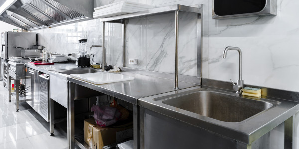 Limpiezas de Conductos de Extracción y Ventilación Monturque · Cocina de Hostales
